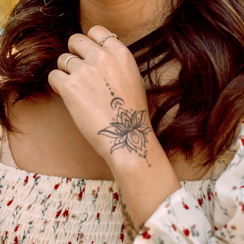 12 pcs Temporary tattoos henna style Not permanent... - Depop