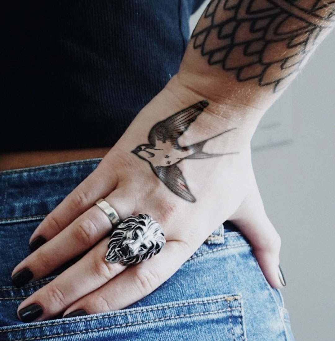 Little Hummingbird (Right) Temporary Tattoo - Set of 3 – Little Tattoos